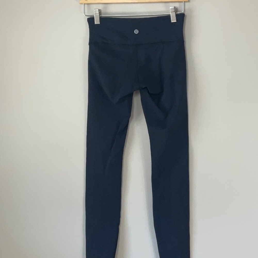 Lululemon blue black pattern tight - Picture 5 of 11